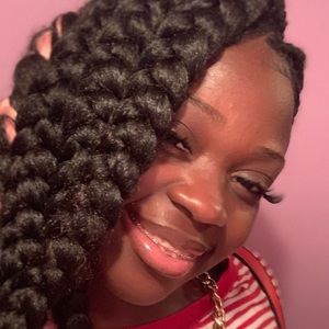 Meet your Posher, Twila